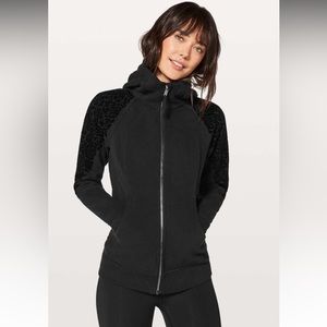 Lululemon Scuba Hoodie Light Cotton Fleece (Floral Flock) Black - Size 6
